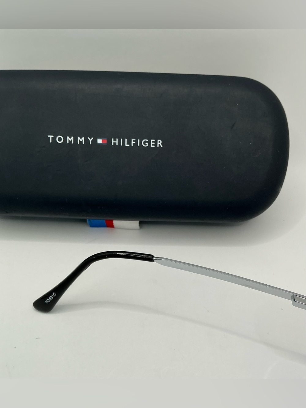 Rare 🇺🇸 Tommy Hilfiger Vintage Aviator Sunglasses With Blue Lenses - Picture 10 of 16